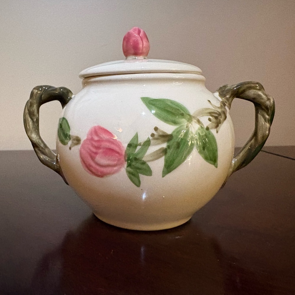 Franciscan Desert Rose Sugar Bowl with Lid - Picture 2 of 4
